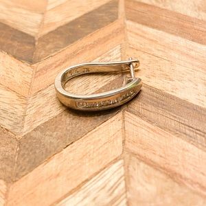 14KW diamond earring (single)